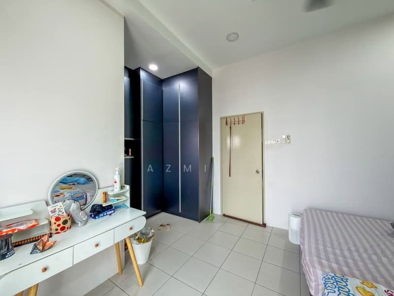 Rumah Berkembar untuk Dijual di Bandar Saujana Putra (Tanjong Duabelas) - Azmi . - PropertyGuru.com.my