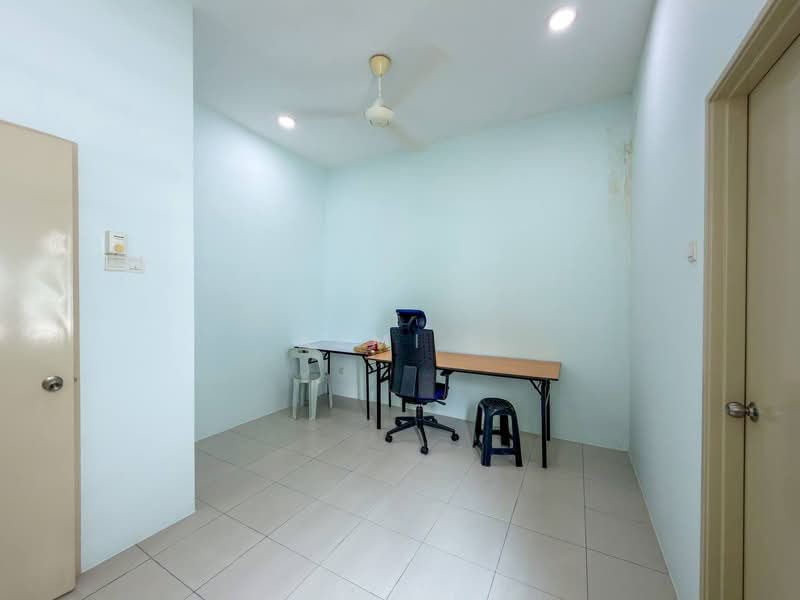 Rumah Berkembar untuk Dijual di Bandar Saujana Putra (Tanjong Duabelas) - Azmi . - PropertyGuru.com.my