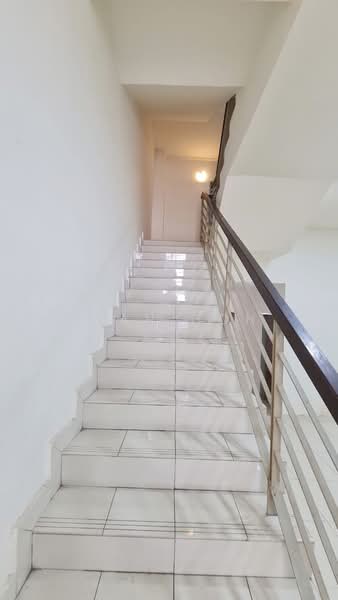 Rumah Teres 2.5 Tingkat untuk Dijual di Taman Putra Impiana (Puchong) - Evan Goh - Interior - PropertyGuru.com.my