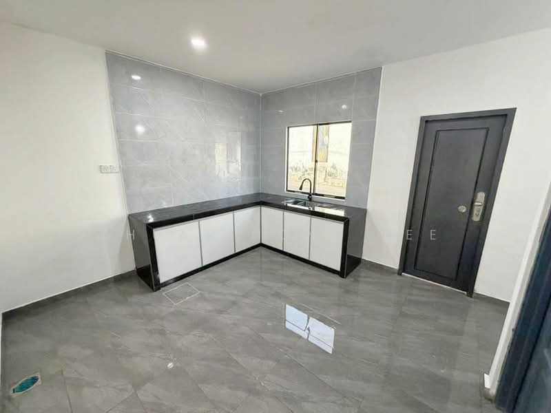 1-storey Terraced House for Sale in Skudai (Johor) - Chuan Hong Kee - Kitchen - PropertyGuru.com.my