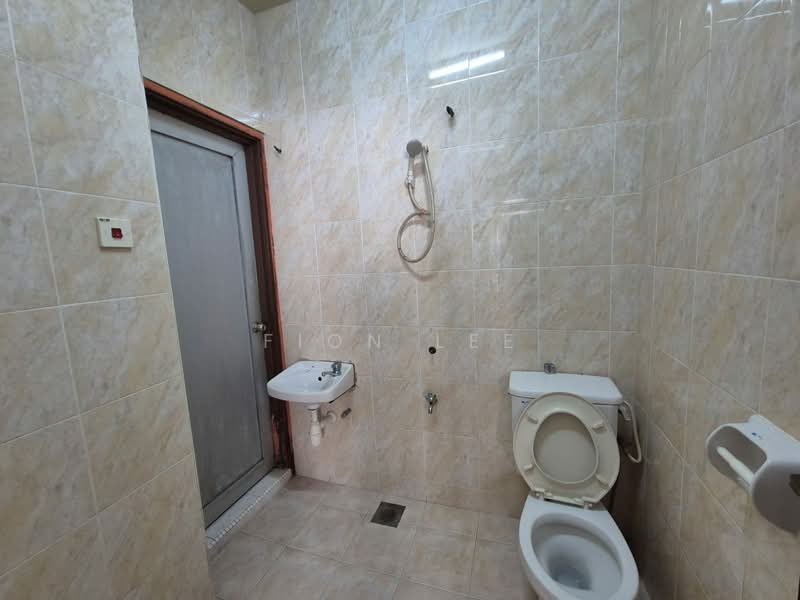2-storey Terraced House for Rent in Kulai (Johor) - Fion Lee - Bathroom - PropertyGuru.com.my