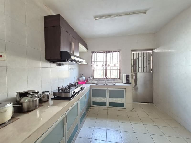 2-storey Terraced House for Rent in Kulai (Johor) - Fion Lee - Kitchen - PropertyGuru.com.my