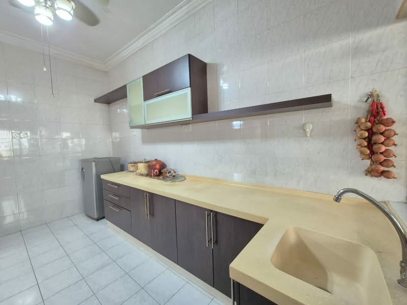 2-storey Terraced House for Rent in Kulai (Johor) - Fion Lee - Kitchen - PropertyGuru.com.my