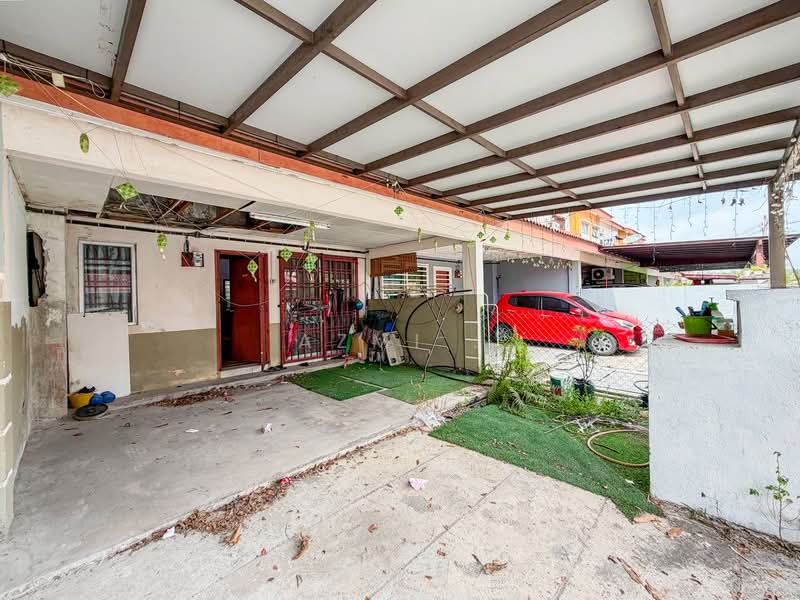 2-storey Terraced House for Sale in Bandar Saujana Putra (Tanjong Duabelas) - Azmi . - PropertyGuru.com.my