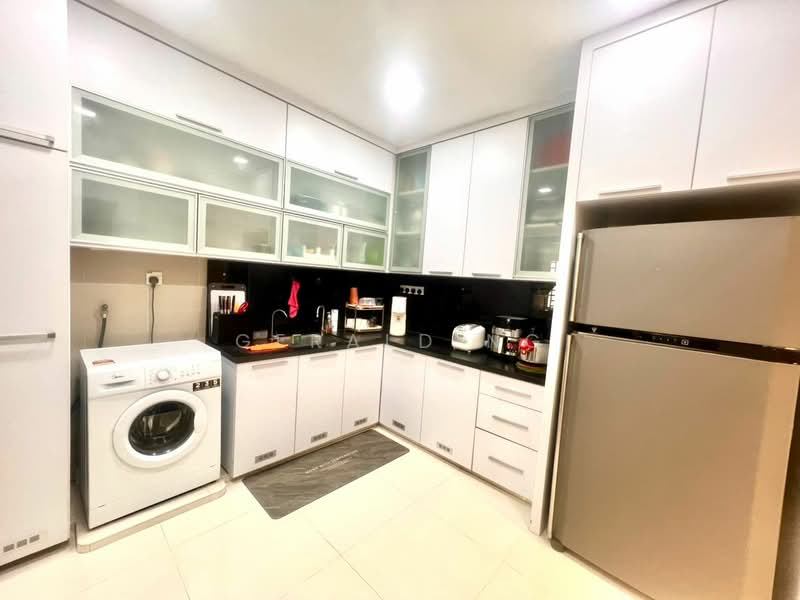Rumah Teres 2 Tingkat untuk Dijual di Setia Tropika (Johor Bahru) - Gerald Ng - Kitchen - PropertyGuru.com.my