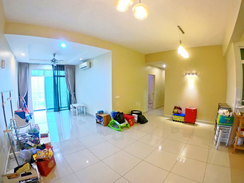 Kondominium untuk Disewa di Reflections Condominium - Cris Ng - Living Room - PropertyGuru.com.my
