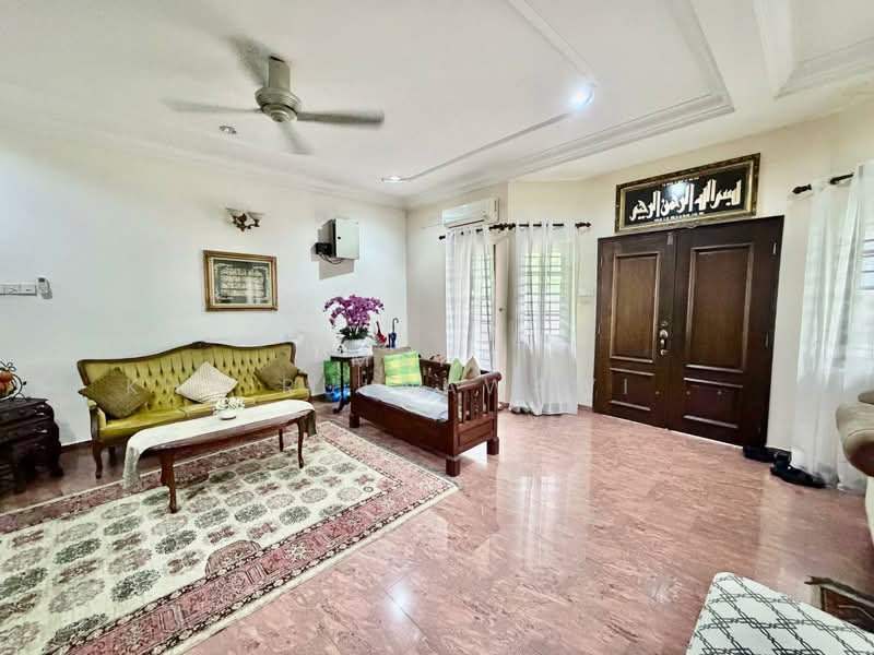 Bungalow for Sale in Kampung Tunku (Petaling Jaya) - Muhd Khairulnawawi Kamaruddin - Living Room - PropertyGuru.com.my