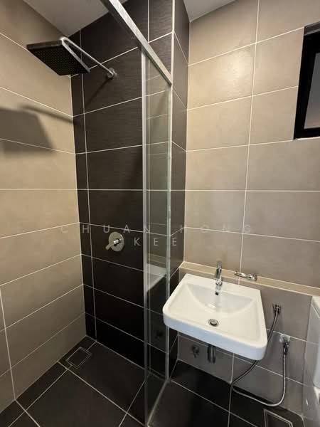 Servis Apartment untuk Disewa di D'Pristine - Chuan Hong Kee - Bathroom - PropertyGuru.com.my