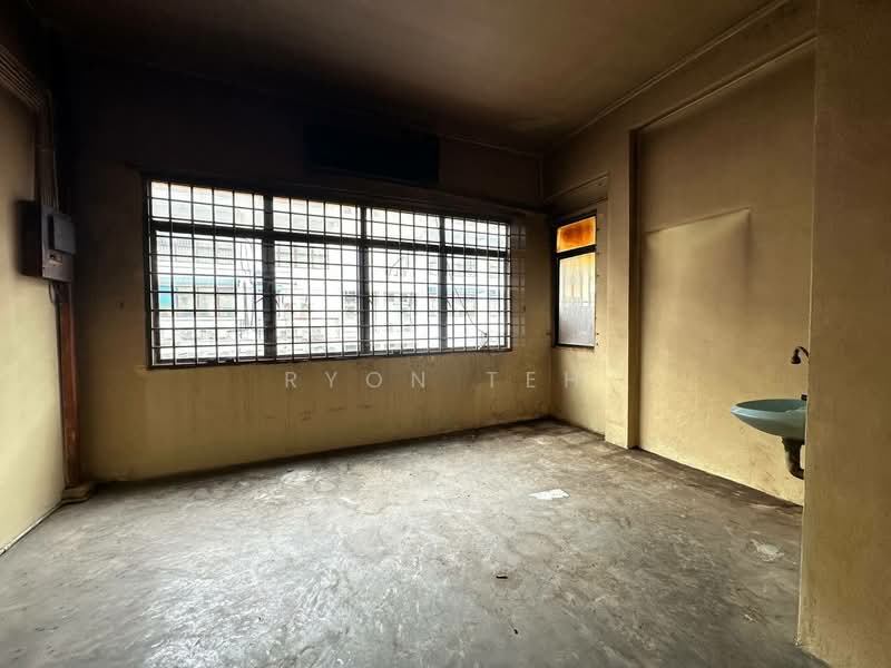 Shop for Rent in Permas Jaya (Johor Bahru) - Ryon Teh - Interior - PropertyGuru.com.my