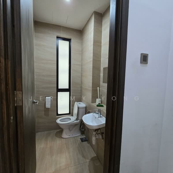 Rumah Berkembar untuk Disewa di Bandar Sungai Long (Selangor) - Jeremy Yong - Bathroom - PropertyGuru.com.my