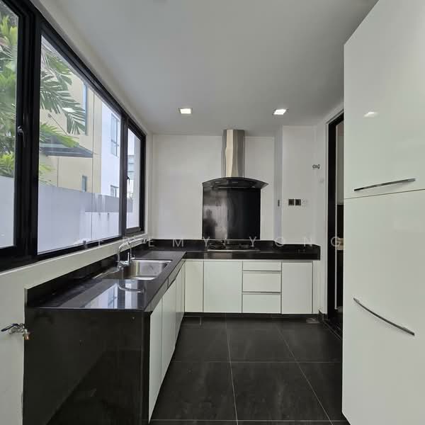 Rumah Berkembar untuk Disewa di Bandar Sungai Long (Selangor) - Jeremy Yong - Kitchen - PropertyGuru.com.my