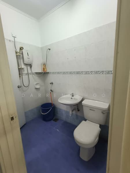 2-storey Terraced House for Rent in Skudai (Johor) - Darren Khoo - Bathroom - PropertyGuru.com.my