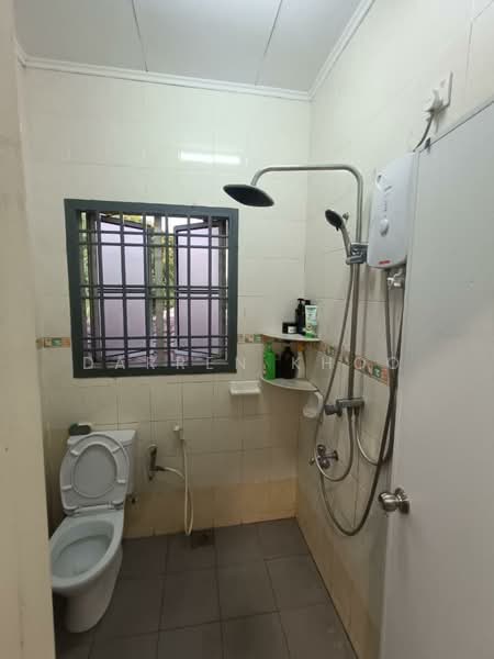 2-storey Terraced House for Rent in Skudai (Johor) - Darren Khoo - Bathroom - PropertyGuru.com.my
