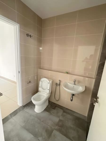 Rumah Kluster untuk Dijual di Iskandar Puteri (Nusajaya) (Johor) - Jen Kiok - Bathroom - PropertyGuru.com.my