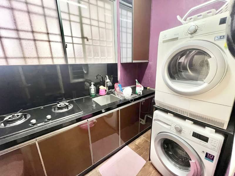 Kondominium untuk Dijual di Kristal Heights - Aliff Iqbal - Kitchen - PropertyGuru.com.my