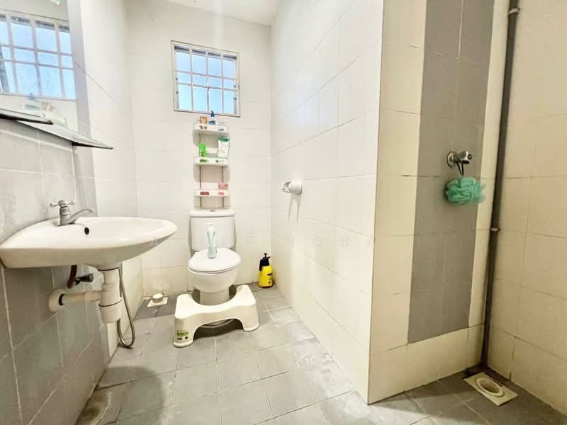 Kondominium untuk Dijual di Kristal Heights - Aliff Iqbal - Bathroom - PropertyGuru.com.my