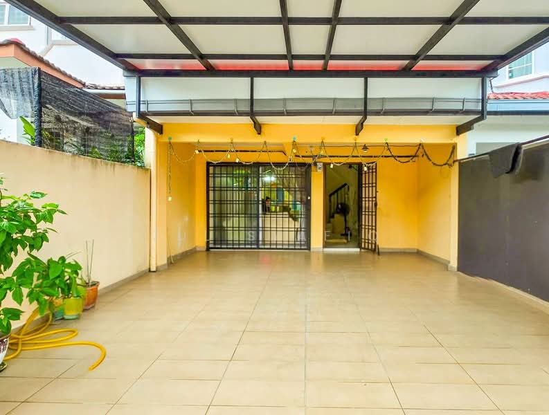 2-storey Terraced House for Sale in Bandar Putra Permai (Seri Kembangan) - Zul Syafiq - Exterior - PropertyGuru.com.my