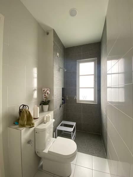 2-storey Terraced House for Rent in Eco Majestic (Semenyih) - CK Law - Bathroom - PropertyGuru.com.my