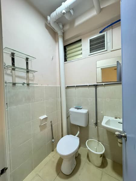 Flat for Rent at Taman Ehsan Jaya - Enoch Liong - Bathroom - PropertyGuru.com.my