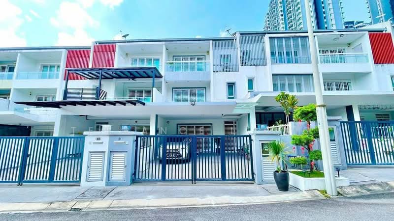 Rumah Teres 3 Tingkat untuk Dijual di Taman Taming Indah 2 (Bandar Sungai Long) - Terrance Leong - Exterior - PropertyGuru.com.my