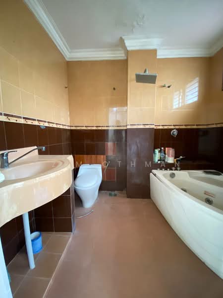 Rumah Teres 2 Tingkat untuk Dijual di Ampang (Selangor) - Azim Othman - Bathroom - PropertyGuru.com.my