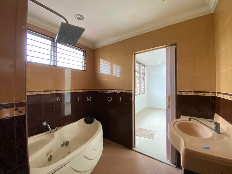 Rumah Teres 2 Tingkat untuk Dijual di Ampang (Selangor) - Azim Othman - Bathroom - PropertyGuru.com.my