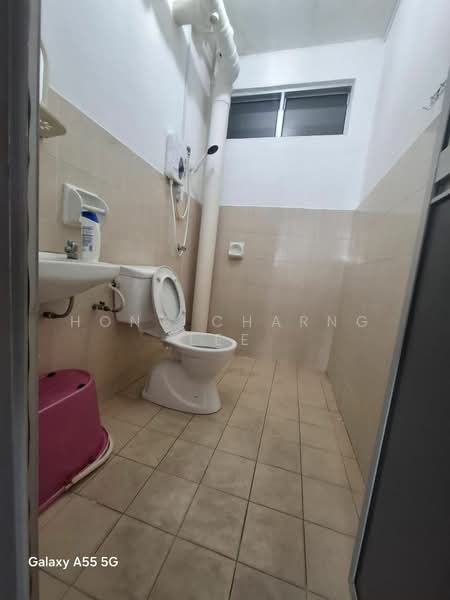 Pangsapuri untuk Disewa di Lake View Suites - Hong Charng Lee - Bathroom - PropertyGuru.com.my