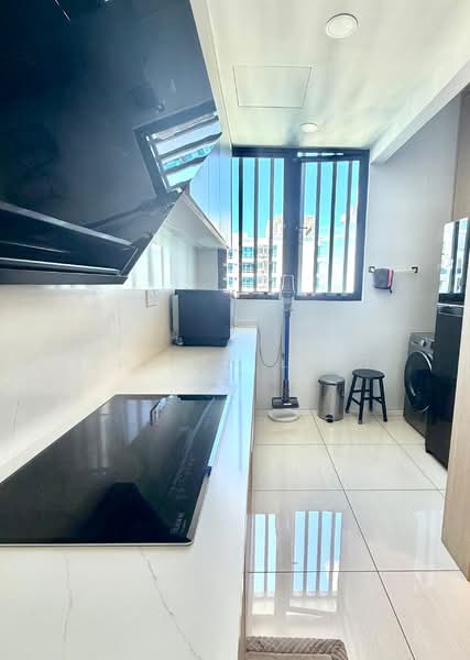 Condominium for Rent at Queens Residences Q1 @ Queens Waterfront - Calvin Liew - Kitchen - PropertyGuru.com.my