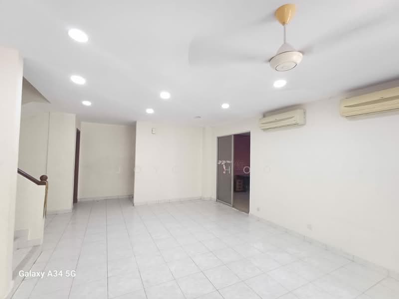 Semi-Detached House for Sale in Puchong (Selangor) - Joyce Hoo - Living Room - PropertyGuru.com.my