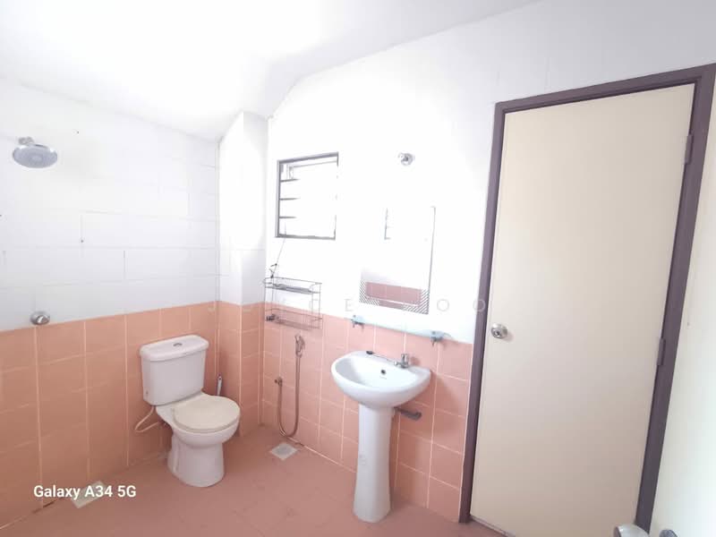 Semi-Detached House for Sale in Puchong (Selangor) - Joyce Hoo - Bathroom - PropertyGuru.com.my