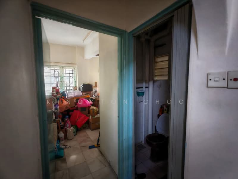 Pangsapuri untuk Dijual di The Riviera - Kingston Choo - Bathroom - PropertyGuru.com.my