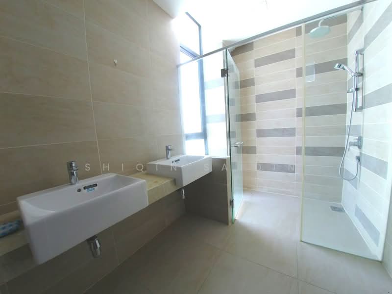 Zero-Lot Bungalow for Sale in Ampang (Kuala Lumpur) - Shiqin Saidin - Bathroom - PropertyGuru.com.my