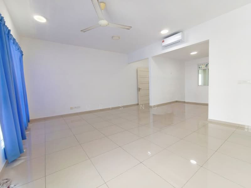 Kondominium untuk Dijual di SummerSkye Residences - Cris Ng - Living Room - PropertyGuru.com.my