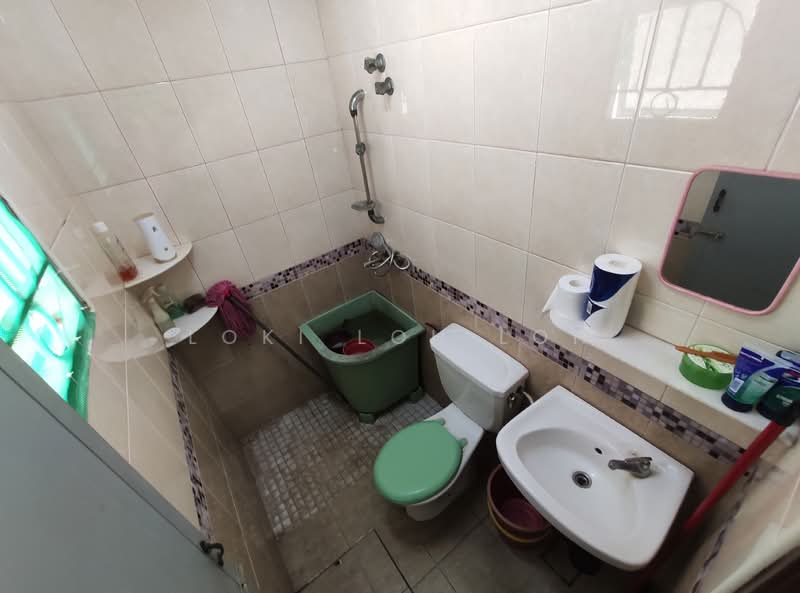 2-storey Terraced House for Sale in Selayang Baru (Selayang) - Loki Loh Loh - Bathroom - PropertyGuru.com.my