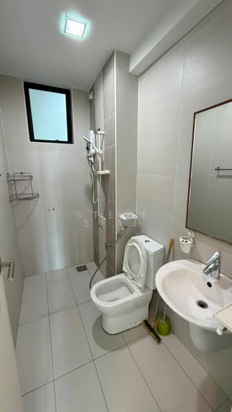 Service Residence for Rent at Sky Loft Premium Suites - Steve Seah - Bathroom - PropertyGuru.com.my