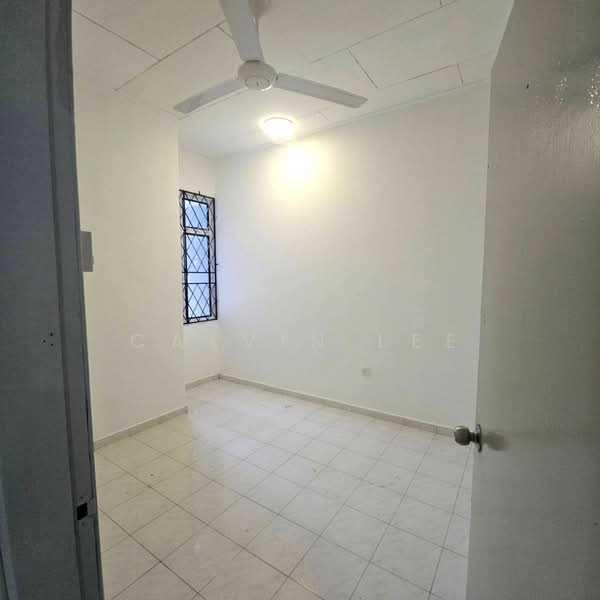 1-storey Terraced House for Sale in Senai (Kulai) - Calvin Lee - Interior - PropertyGuru.com.my