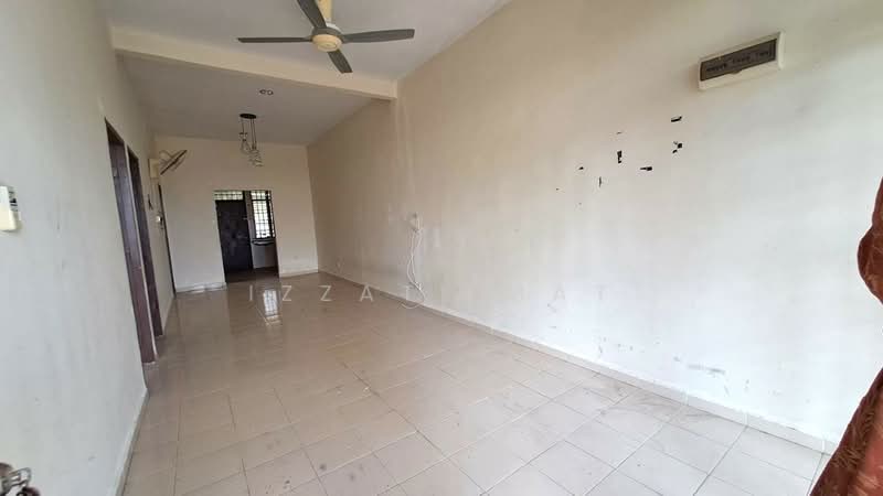 1-storey Terraced House for Sale in Pasir Puteh (Kelantan) - Izzati Mat - Living Room - PropertyGuru.com.my