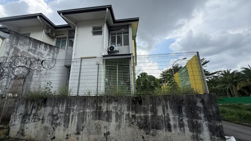2.5-storey Terraced House for Sale in Taman Semenyih Indah (Semenyih) - Polly Lew - Exterior - PropertyGuru.com.my