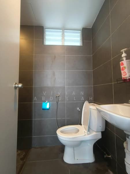 Servis Apartment untuk Disewa di Midas @ Seri Alam - Vivian Abdullah - Bathroom - PropertyGuru.com.my