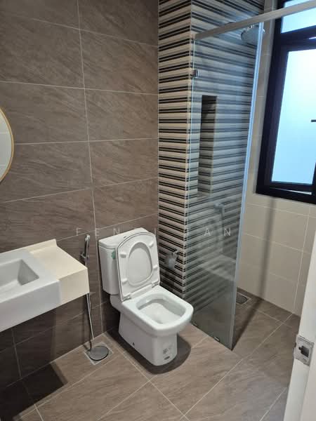 Condominium for Rent at Sky Condominium (Skyz Residence) - Fendi tan - Bathroom - PropertyGuru.com.my