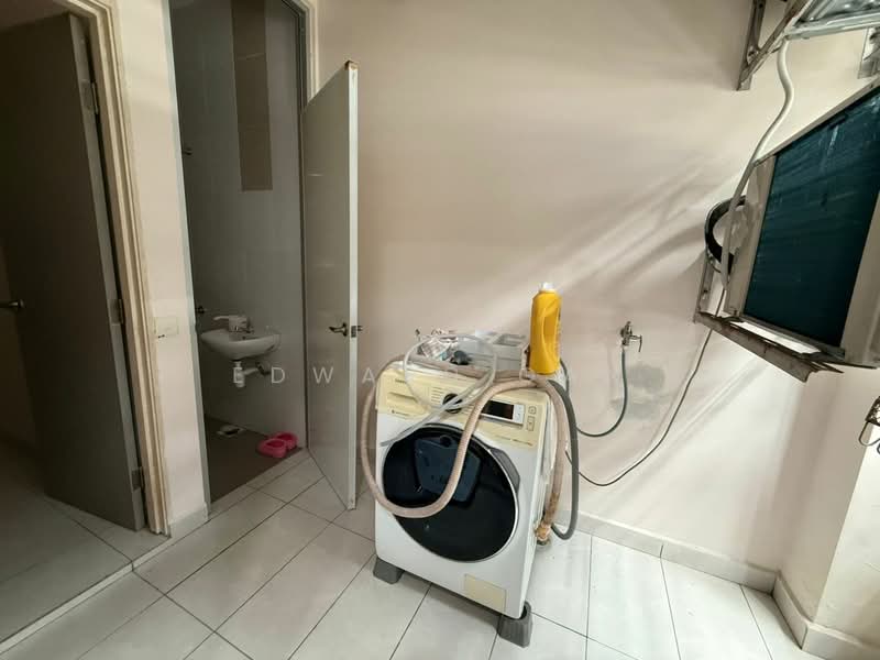 Kondominium untuk Disewa di The Seed Taman Sutera Utama - Edward Gan - Bathroom - PropertyGuru.com.my