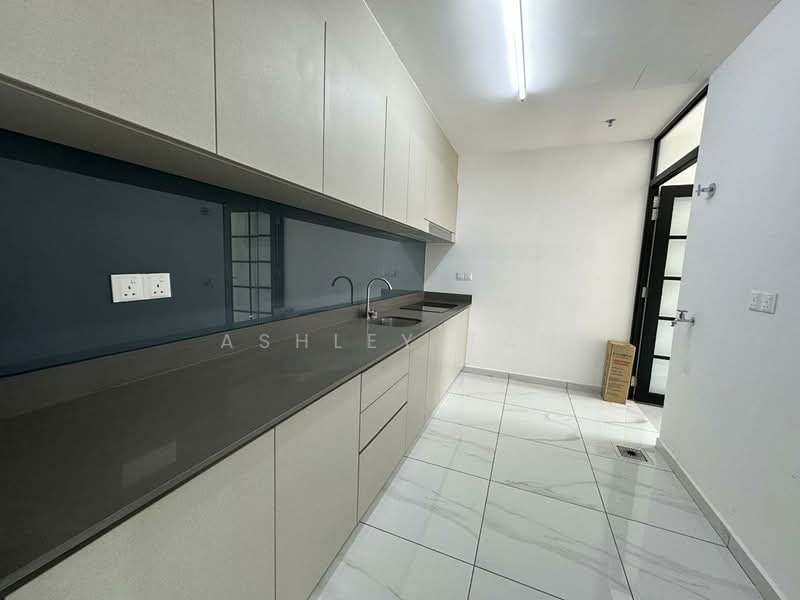Service Residence for Rent at Sinaran @ Utropolis - Ashley Tan - Kitchen - PropertyGuru.com.my