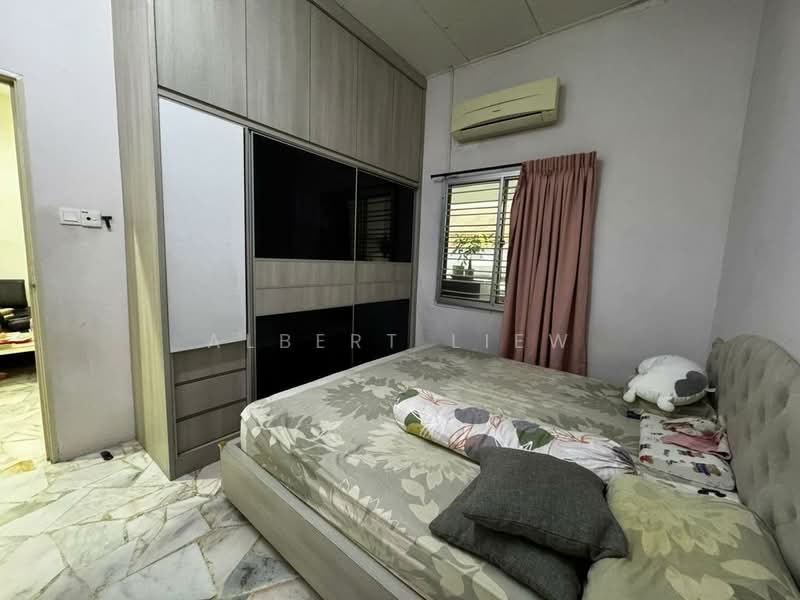 1-storey Terraced House for Sale in Bagan (Johor) - Albert Liew - Bedroom - PropertyGuru.com.my