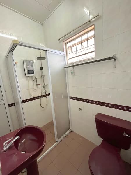 Rumah Teres 2 Tingkat untuk Disewa di Kelana Jaya (Petaling Jaya) - Siew Lian Loh - Bathroom - PropertyGuru.com.my