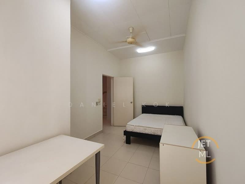 2-storey Terraced House for Sale in Setia Impian (Setia Alam) - Daniel Kok - Bedroom - PropertyGuru.com.my
