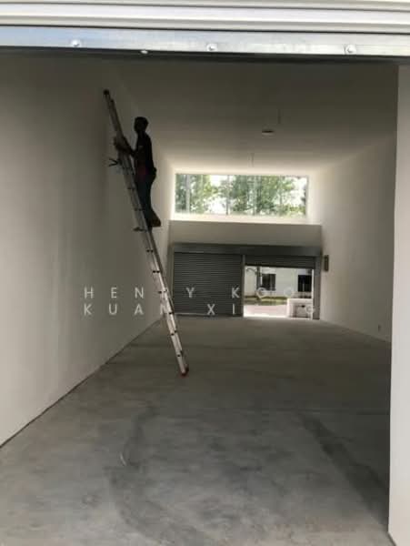 Shop for Rent in Beranang (Selangor) - Henry Kooi Kuan Xiang - Interior - PropertyGuru.com.my