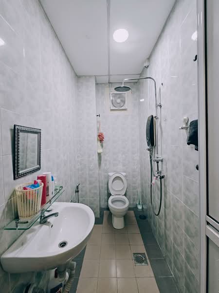 Rumah Teres untuk Dijual di Taman Selayang Permata (Batu Caves) - Mohamad Azman - Bathroom - PropertyGuru.com.my