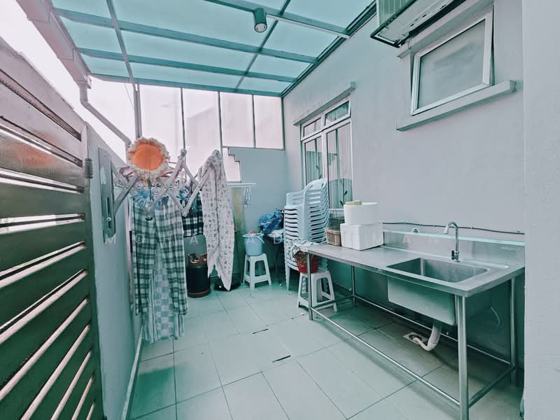 Rumah Teres untuk Dijual di Taman Selayang Permata (Batu Caves) - Mohamad Azman - Balcony - PropertyGuru.com.my