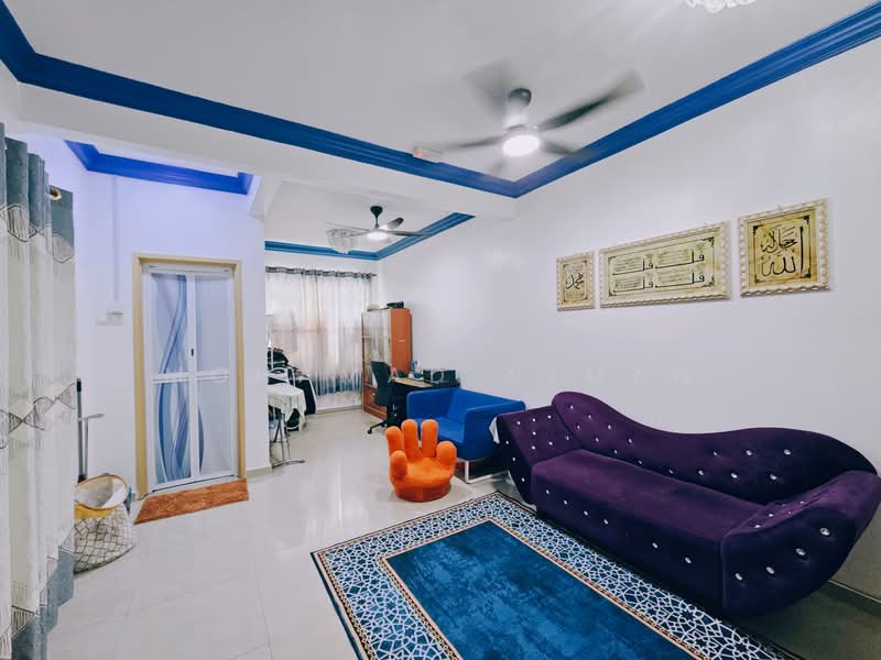 Rumah Teres untuk Dijual di Taman Selayang Permata (Batu Caves) - Mohamad Azman - Living Room - PropertyGuru.com.my