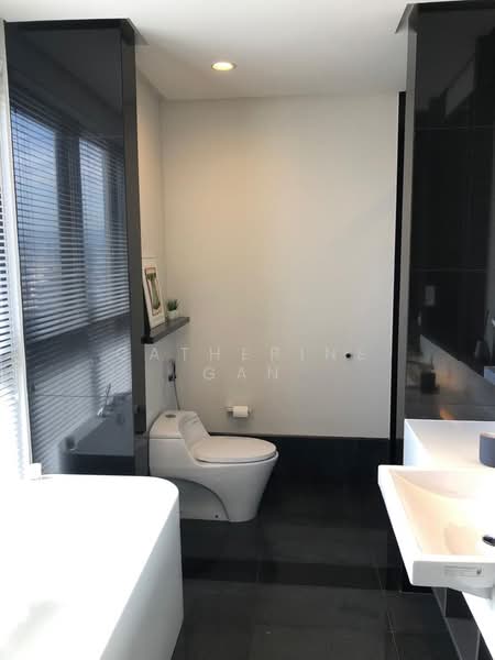 Servis Apartment untuk Disewa di The Mews - Catherine Gan - Bathroom - PropertyGuru.com.my
